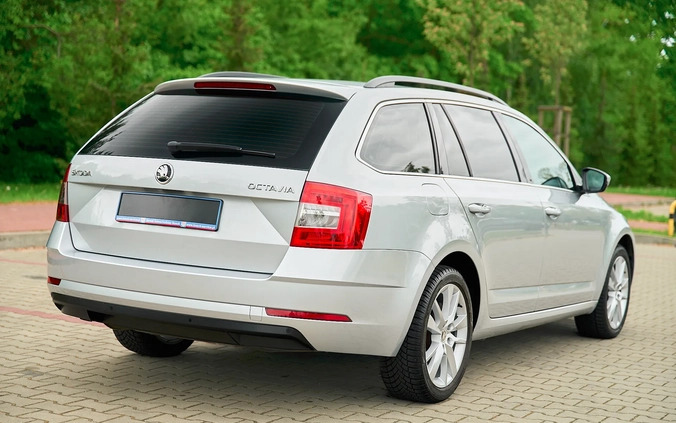 Skoda Octavia cena 55900 przebieg: 205000, rok produkcji 2017 z Płock małe 781